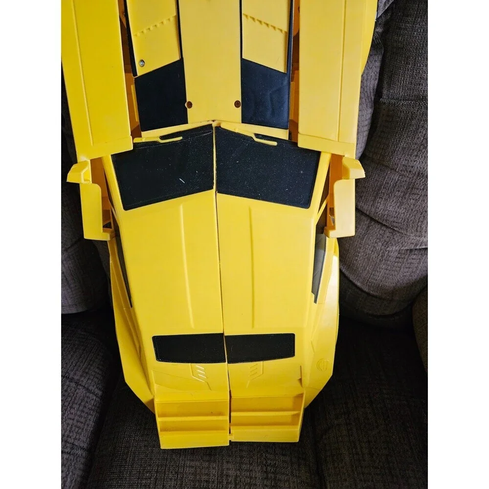 Hasbro 2014 Transformers Bumblebee Talking Action‎ Figure Toy Car